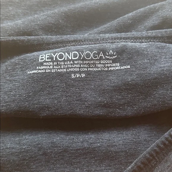 Beyond Yoga Black Strapless Crop Top - Picture 5 of 6